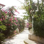 Bougainville Bay Διαμέρισμα