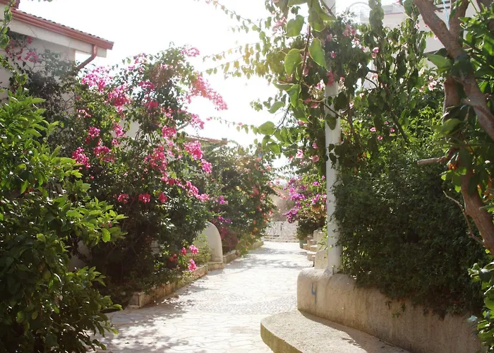 Bougainville Bay Apartman